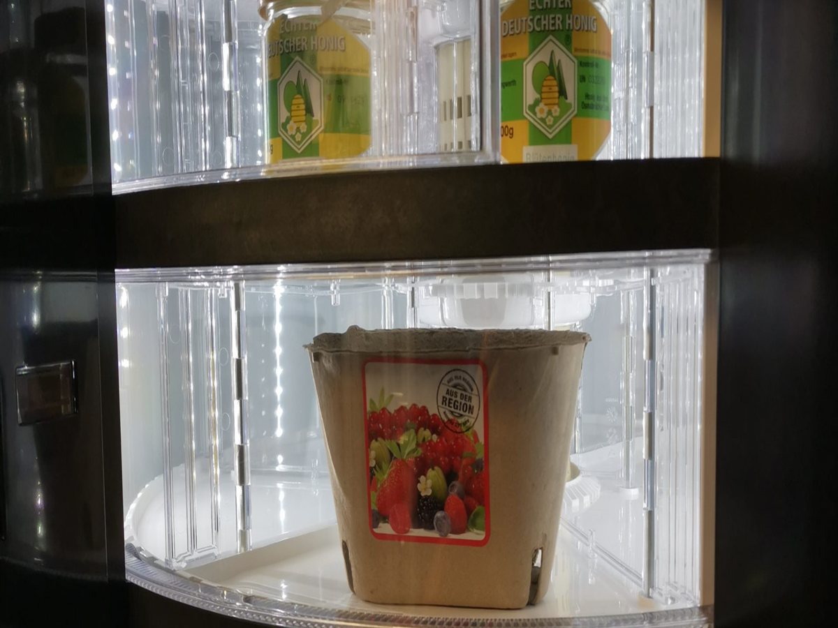 Trommelautomat mit gekühlten Fächern, Ansicht von vorne